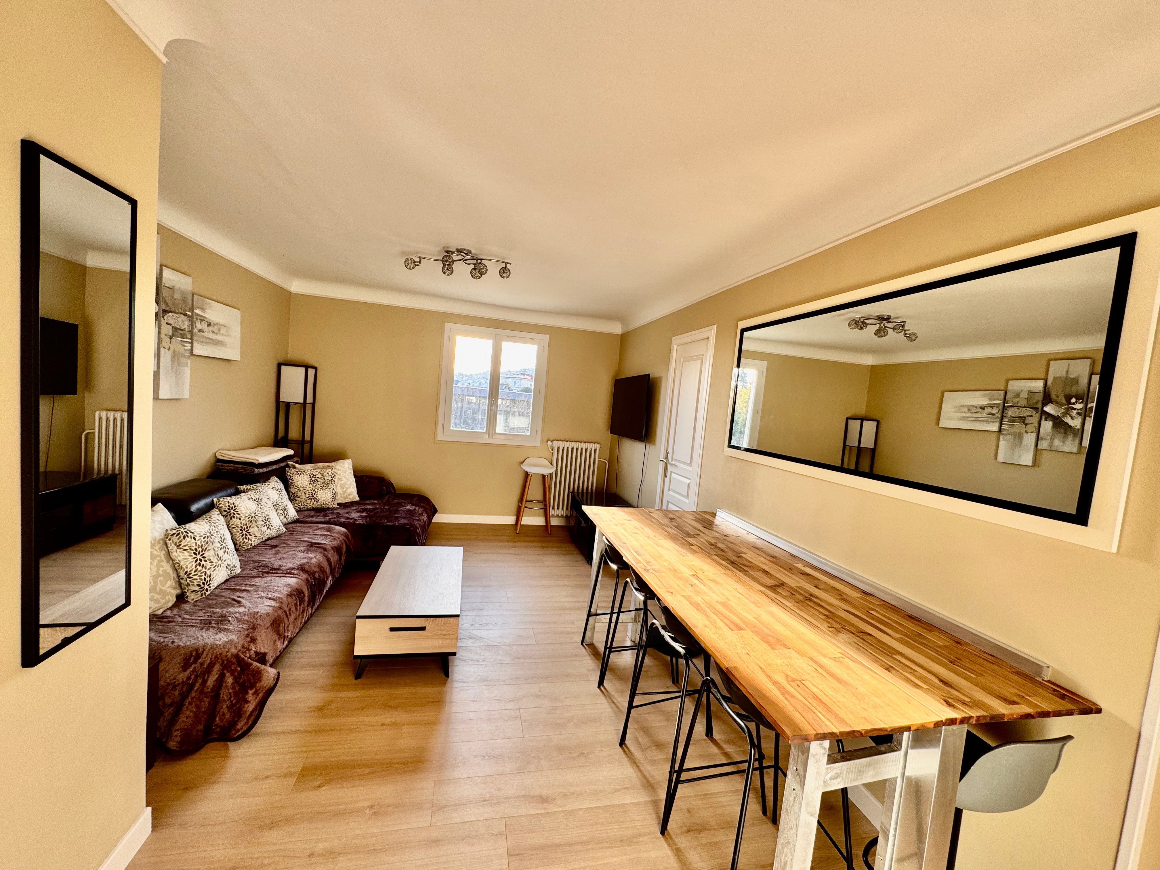 Appartement Spacieux/Rénové 5 pièces en plein coeur de Nice à Nice - 8 personnes